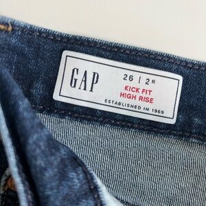 Gap kick fit high rise size 26